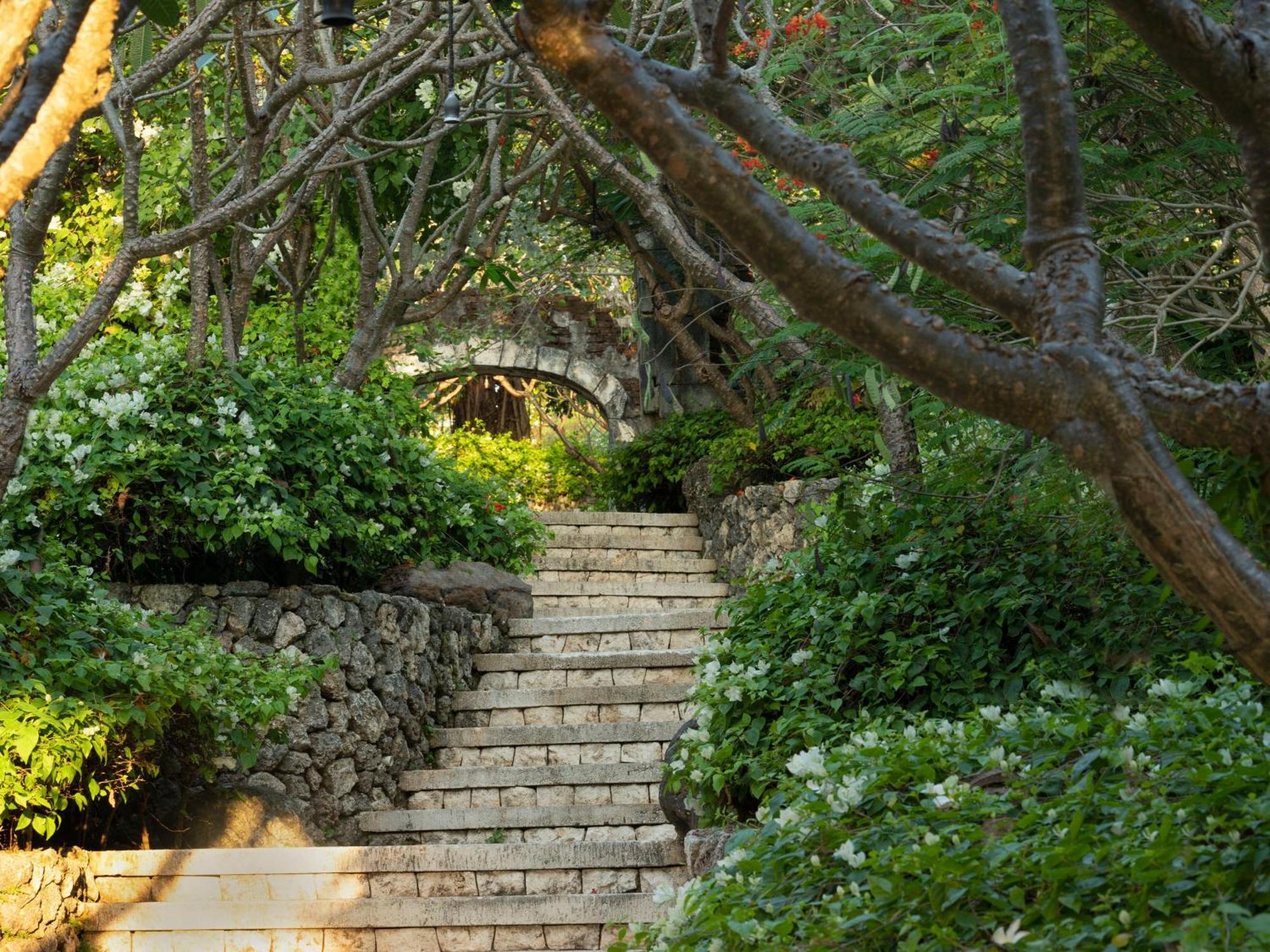 Jumeirah Bali Uluwatu (Bali)